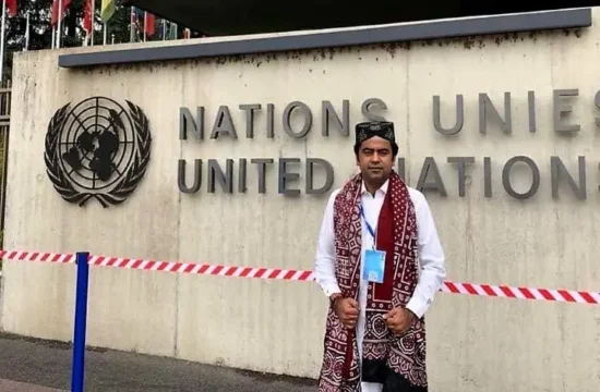 Shabrani in front of the UN office